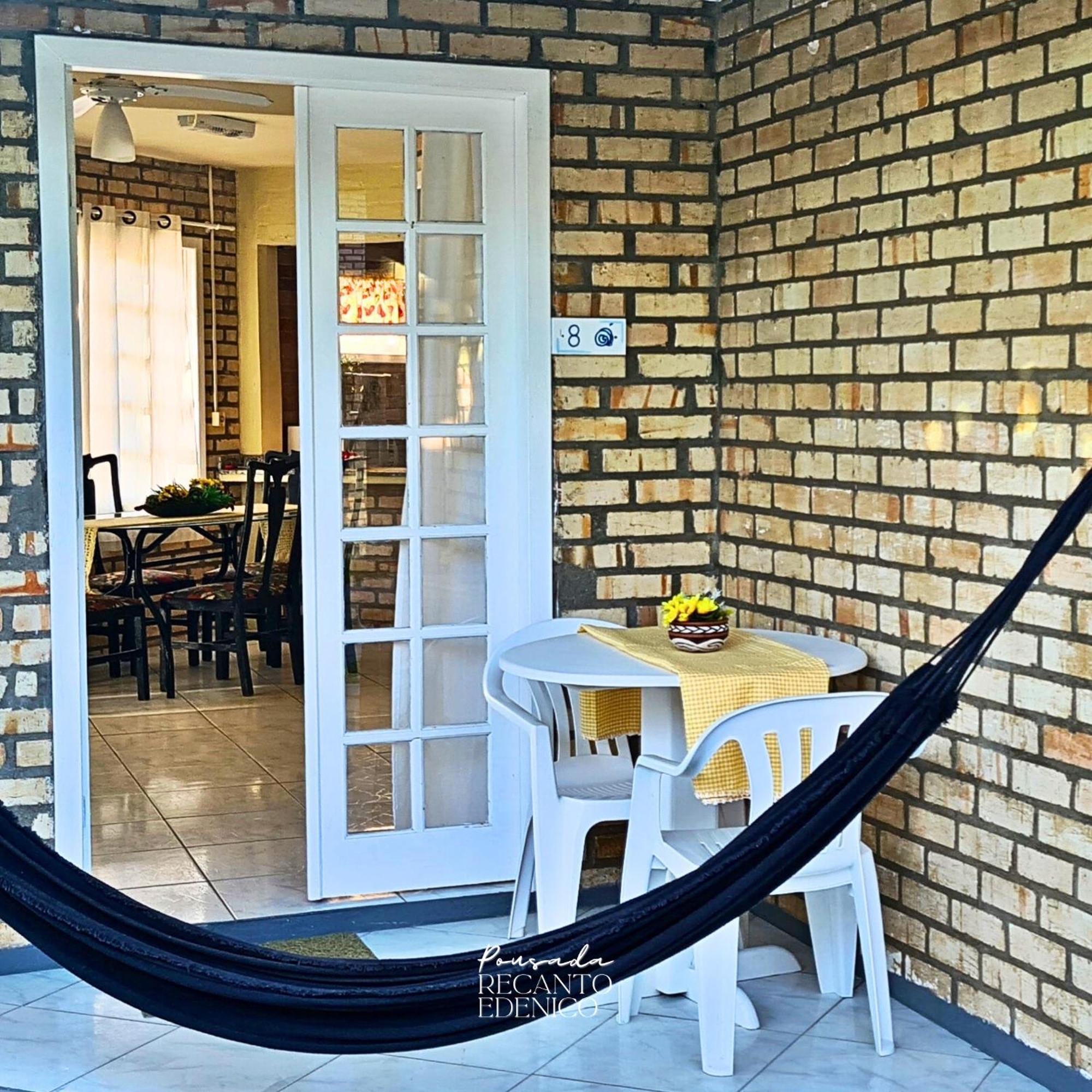Pousada Recanto Edenico - A Beira Mar Da Praia Ponta Do Papagaio, Palhoca Sc Chambre photo